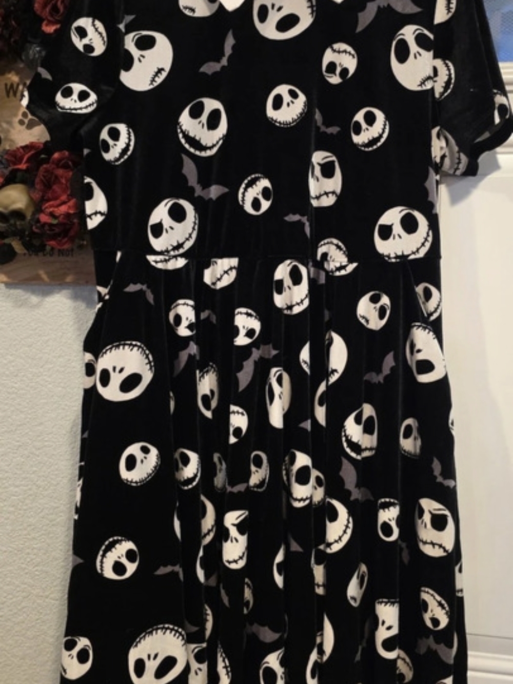 Torrid Disney Nightmare Before Christmas Velvet Dress Size 1  NWOT Collared